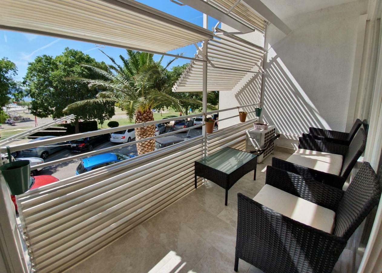 Apartment Dina Omiš Екстериор снимка