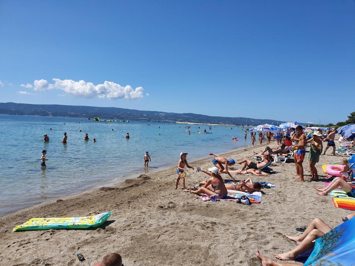 Apartment Dina Omiš Екстериор снимка