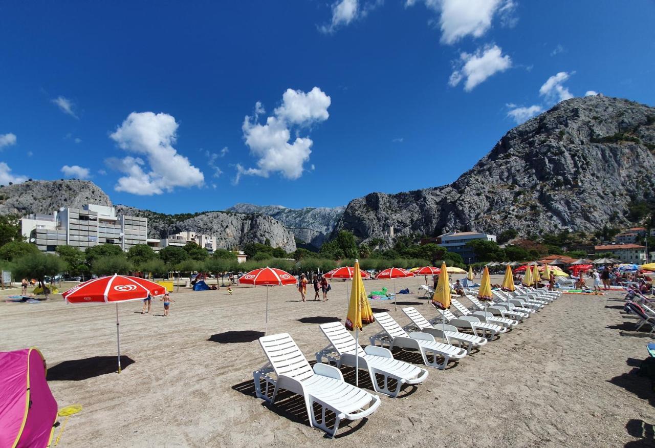 Apartment Dina Omiš Екстериор снимка